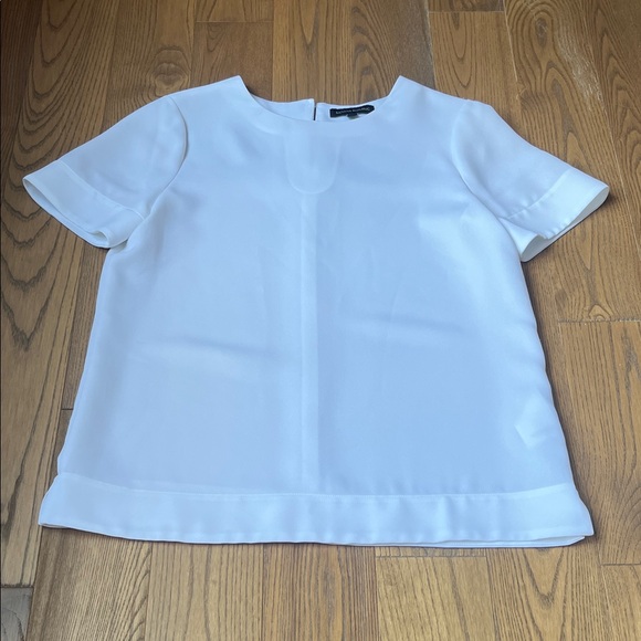 Banana Republic Elegant White Blouse - Picture 2 of 5